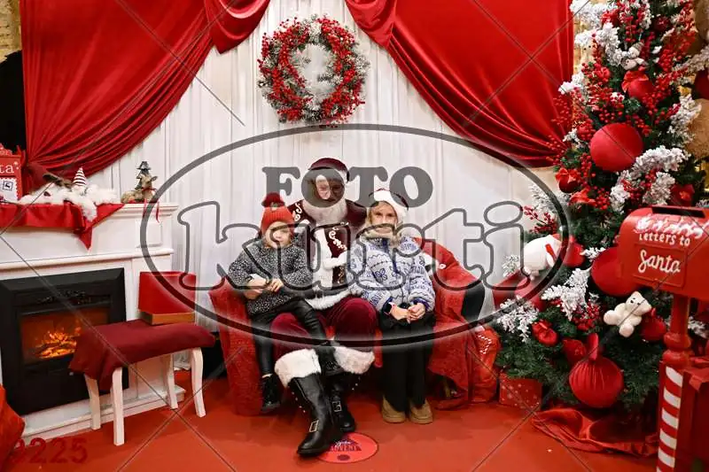 21.12. 17 30 DO 20 00 4 - FotoKurti