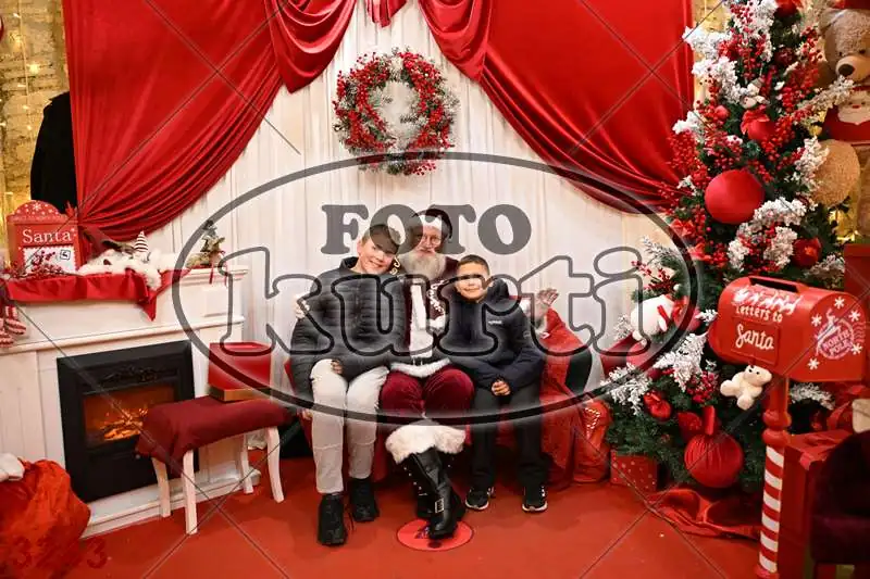 21.12. 17 30 DO 20 00 10 - FotoKurti