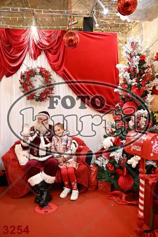 21.12. 17 30 DO 20 00 9 - FotoKurti