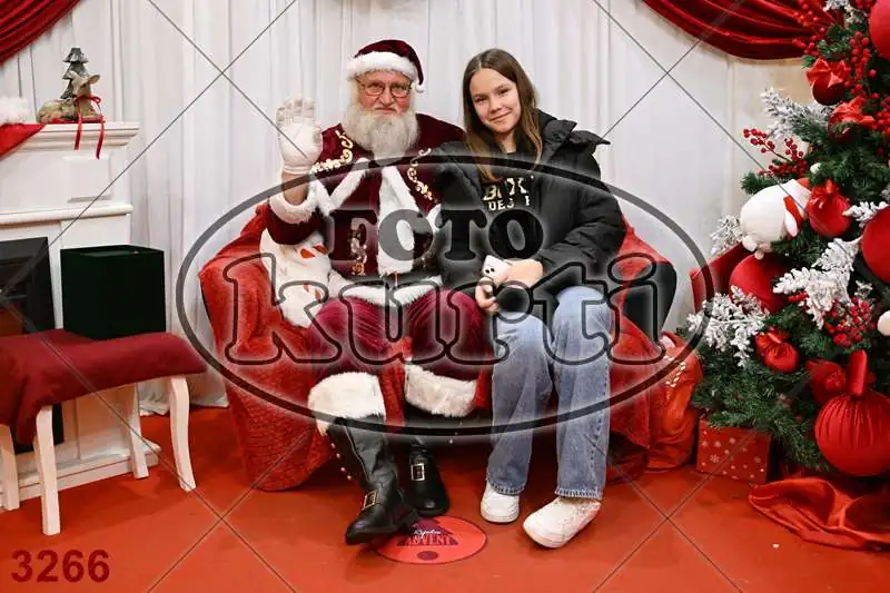 21.12. 17 30 DO 20 00 9 - FotoKurti