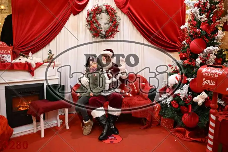 21.12. 17 30 DO 20 00 11 - FotoKurti