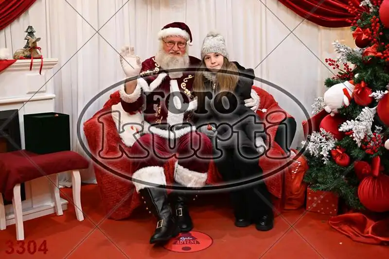 21.12. 17 30 DO 20 00 11 - FotoKurti