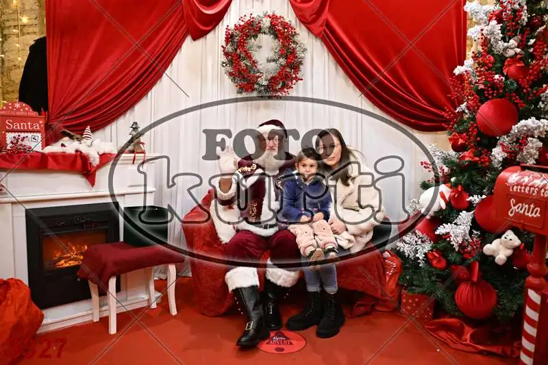 21.12. 17 30 DO 20 00 10 - FotoKurti