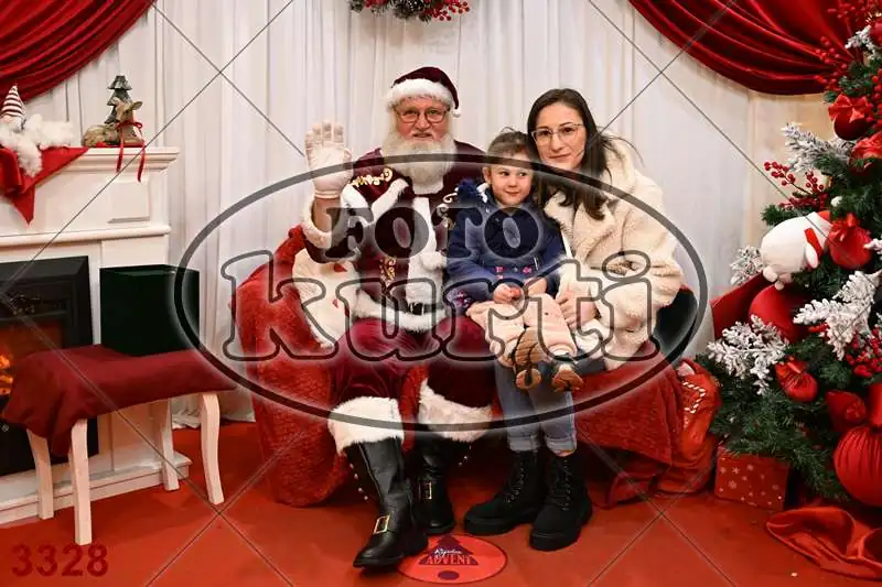 21.12. 17 30 DO 20 00 11 - FotoKurti