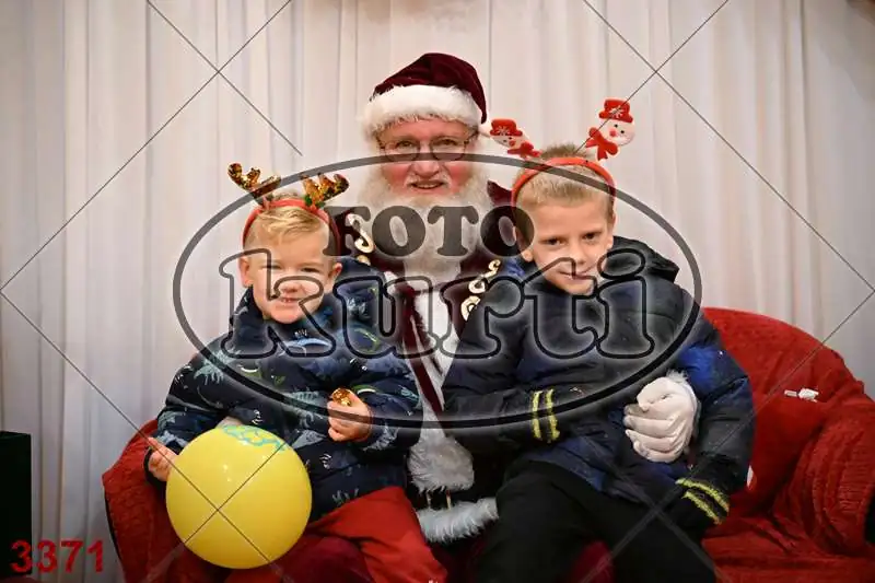 21.12. 17 30 DO 20 00 6 - FotoKurti