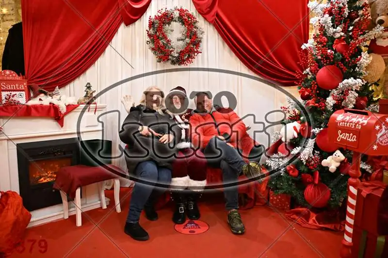 21.12. 17 30 DO 20 00 2 - FotoKurti