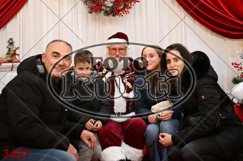 21.12. 17 30 DO 20 00 8 - FotoKurti
