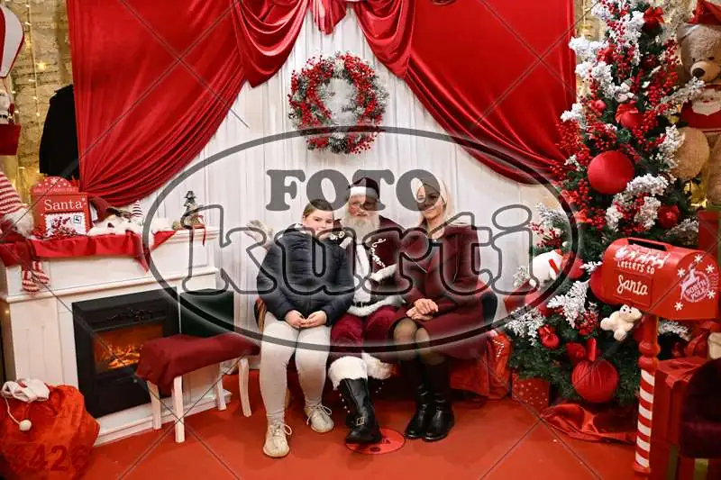 21.12. 17 30 DO 20 00 1 - FotoKurti