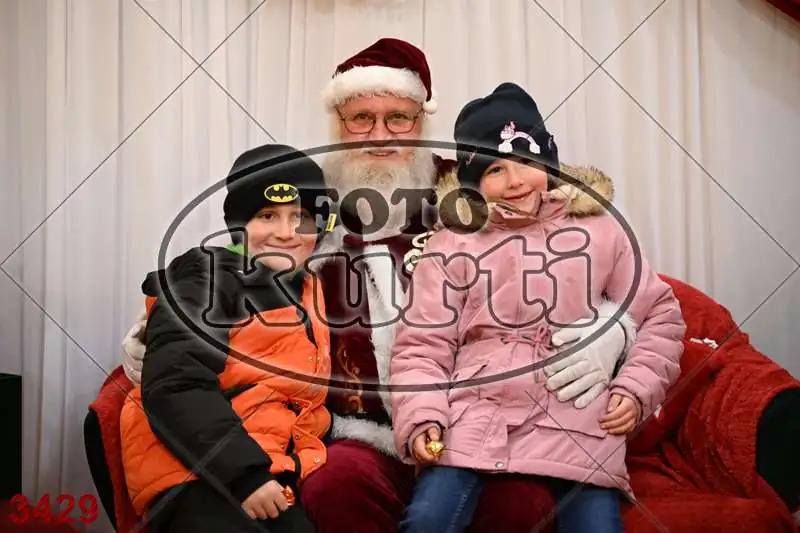 21.12. 17 30 DO 20 00 4 - FotoKurti