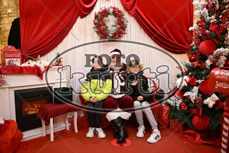 21.12. 17 30 DO 20 00 3 - FotoKurti