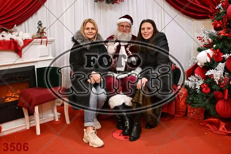 21.12. 17 30 DO 20 00 9 - FotoKurti