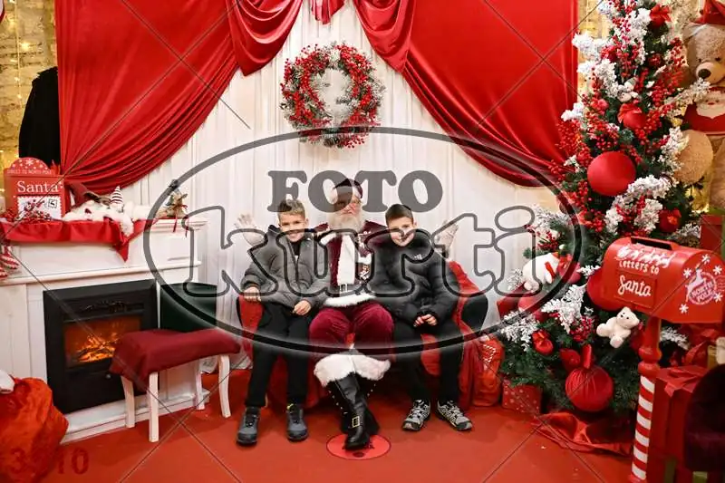 21.12. 17 30 DO 20 00 1 - FotoKurti