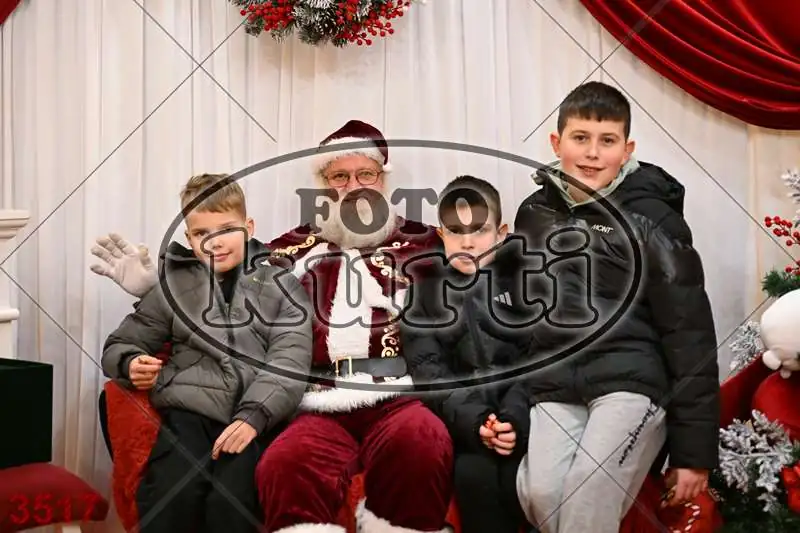 21.12. 17 30 DO 20 00 8 - FotoKurti