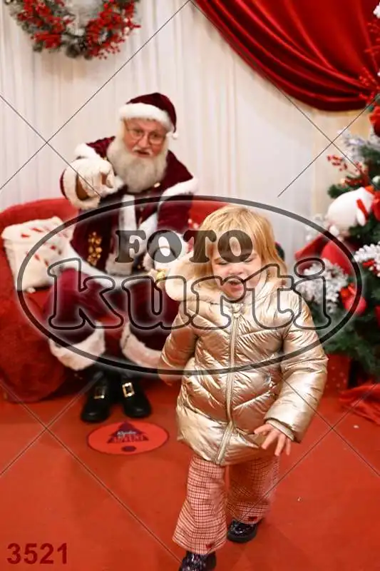 21.12. 17 30 DO 20 00 12 - FotoKurti