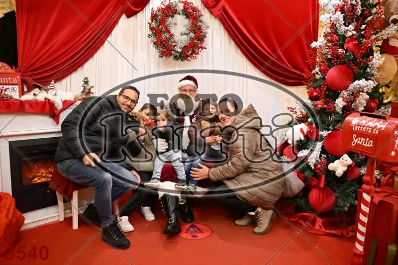 21.12. 17 30 DO 20 00 7 - FotoKurti