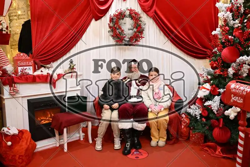 21.12. 17 30 DO 20 00 8 - FotoKurti
