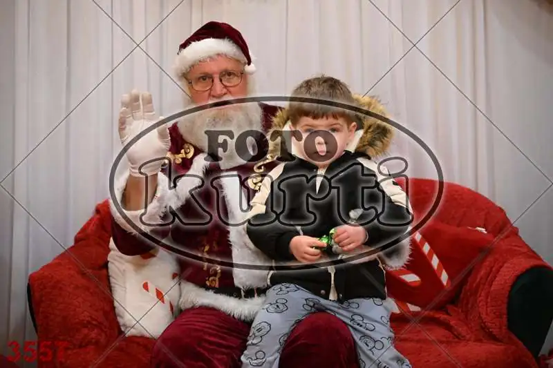 21.12. 17 30 DO 20 00 12 - FotoKurti