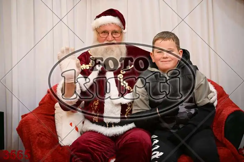 21.12. 17 30 DO 20 00 8 - FotoKurti