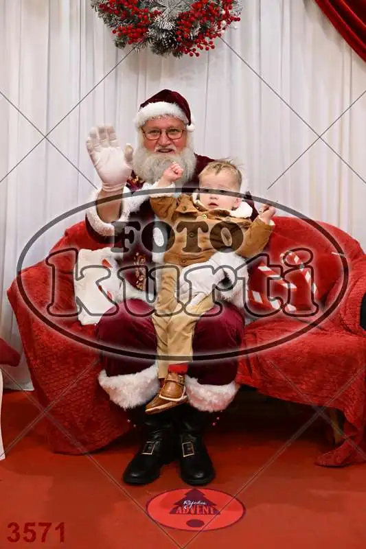 21.12. 17 30 DO 20 00 2 - FotoKurti