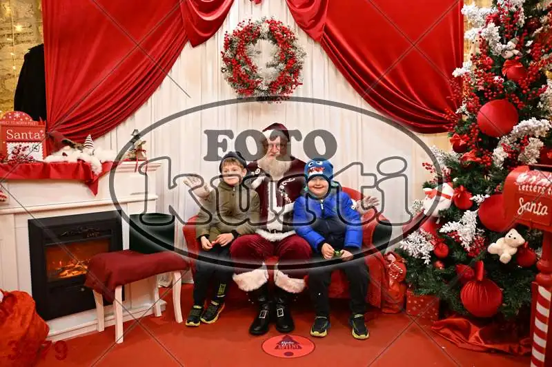 21.12. 17 30 DO 20 00 10 - FotoKurti