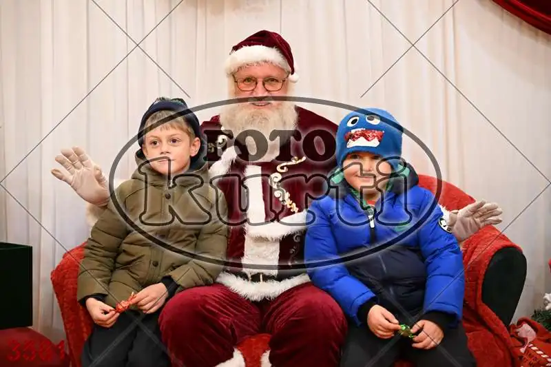 21.12. 17 30 DO 20 00 12 - FotoKurti