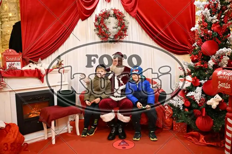 21.12. 17 30 DO 20 00 1 - FotoKurti