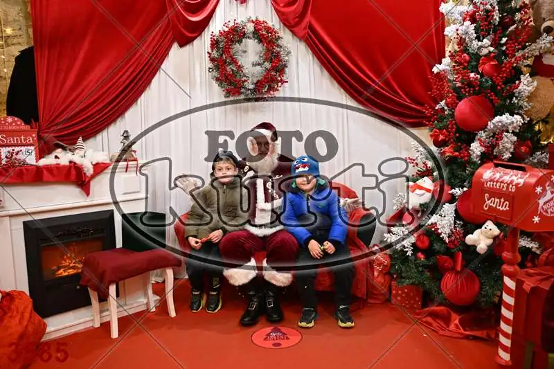 21.12. 17 30 DO 20 00 4 - FotoKurti