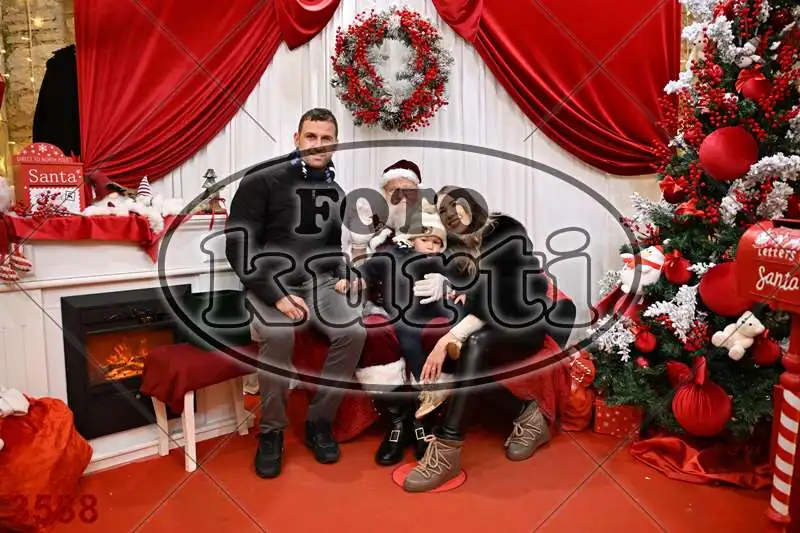 21.12. 17 30 DO 20 00 7 - FotoKurti