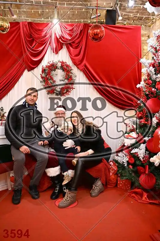 21.12. 17 30 DO 20 00 1 - FotoKurti