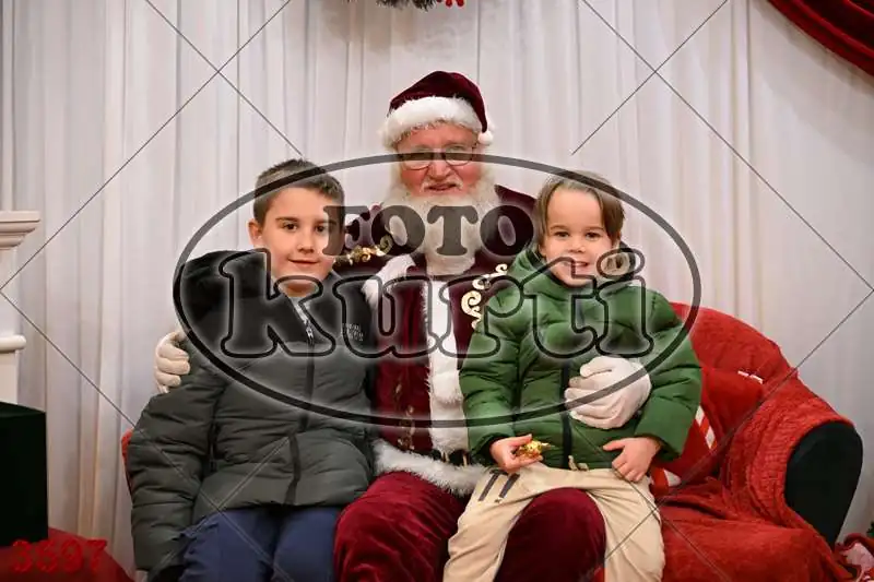 21.12. 17 30 DO 20 00 4 - FotoKurti