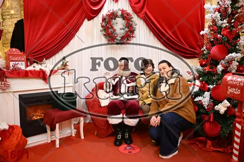 21.12. 17 30 DO 20 00 8 - FotoKurti