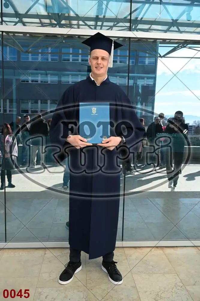 12:00h 9 - FotoKurti