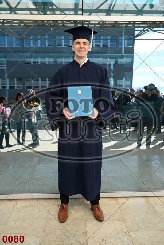 12:00h 8 - FotoKurti