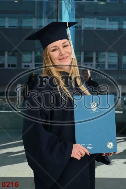 12:00h 12 - FotoKurti