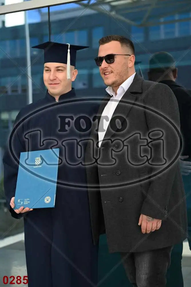 12:00h 9 - FotoKurti
