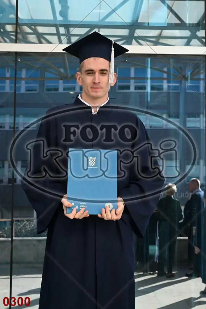 12:00h 12 - FotoKurti