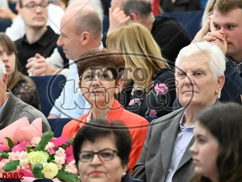 12:00h 2 - FotoKurti