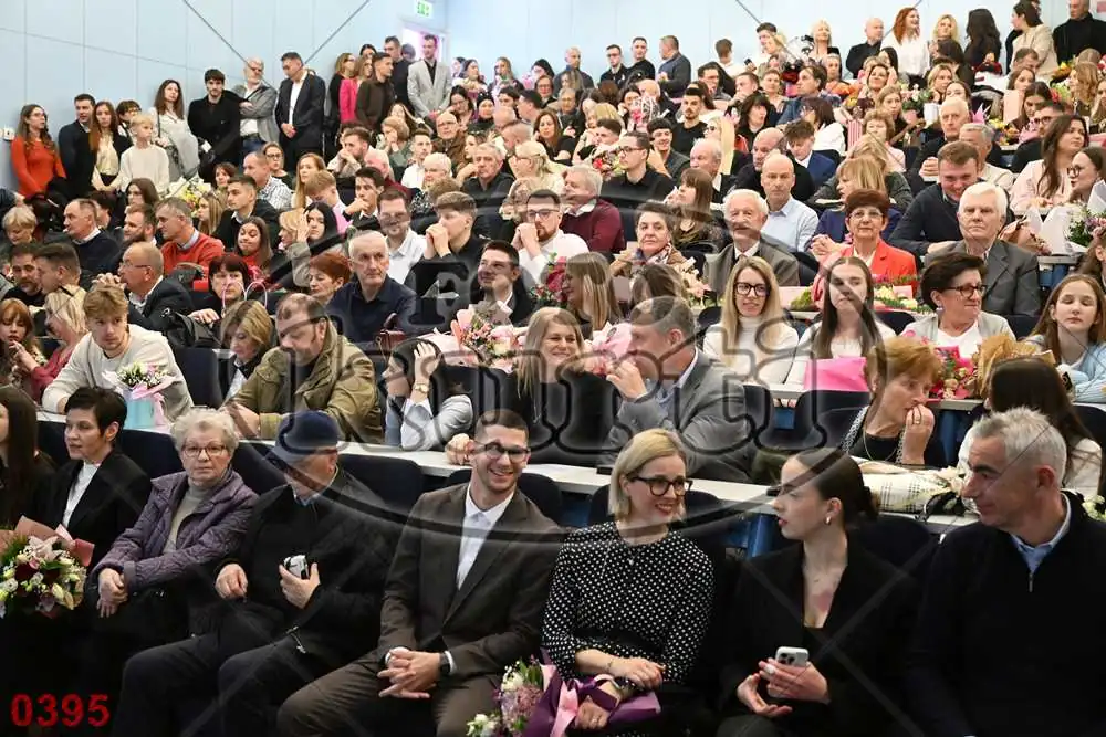 12:00h 11 - FotoKurti