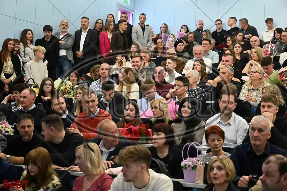 12:00h 5 - FotoKurti
