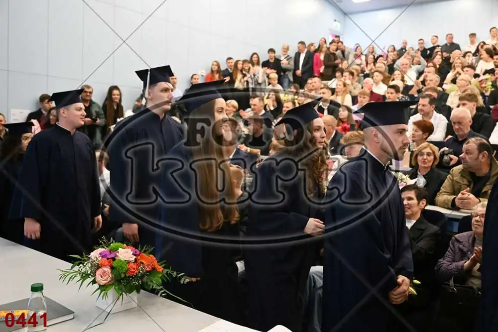12:00h 9 - FotoKurti