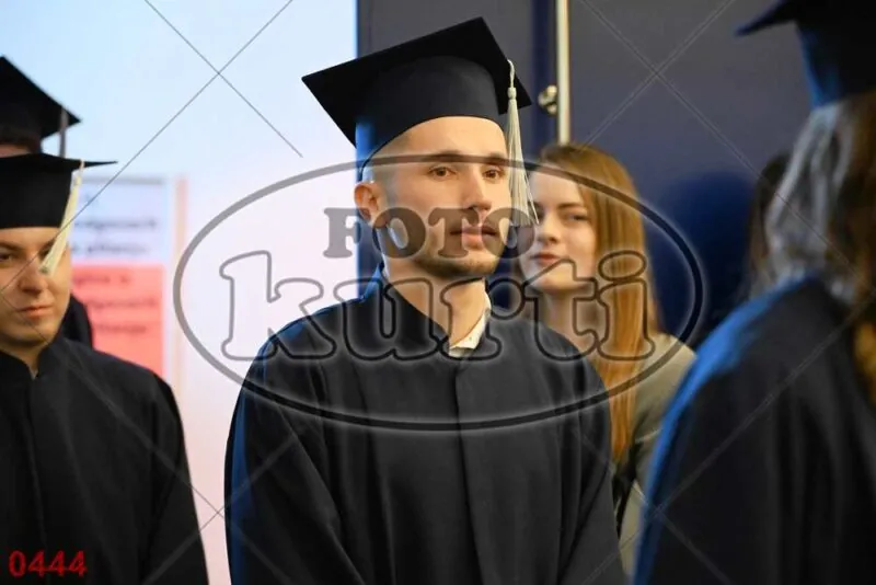 12:00h 12 - FotoKurti