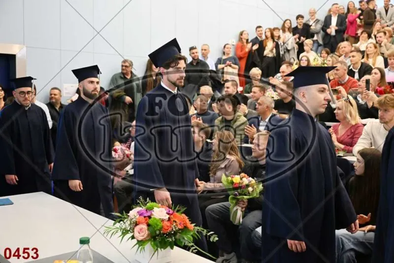 12:00h 9 - FotoKurti