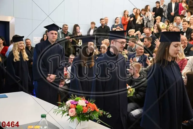 12:00h 8 - FotoKurti