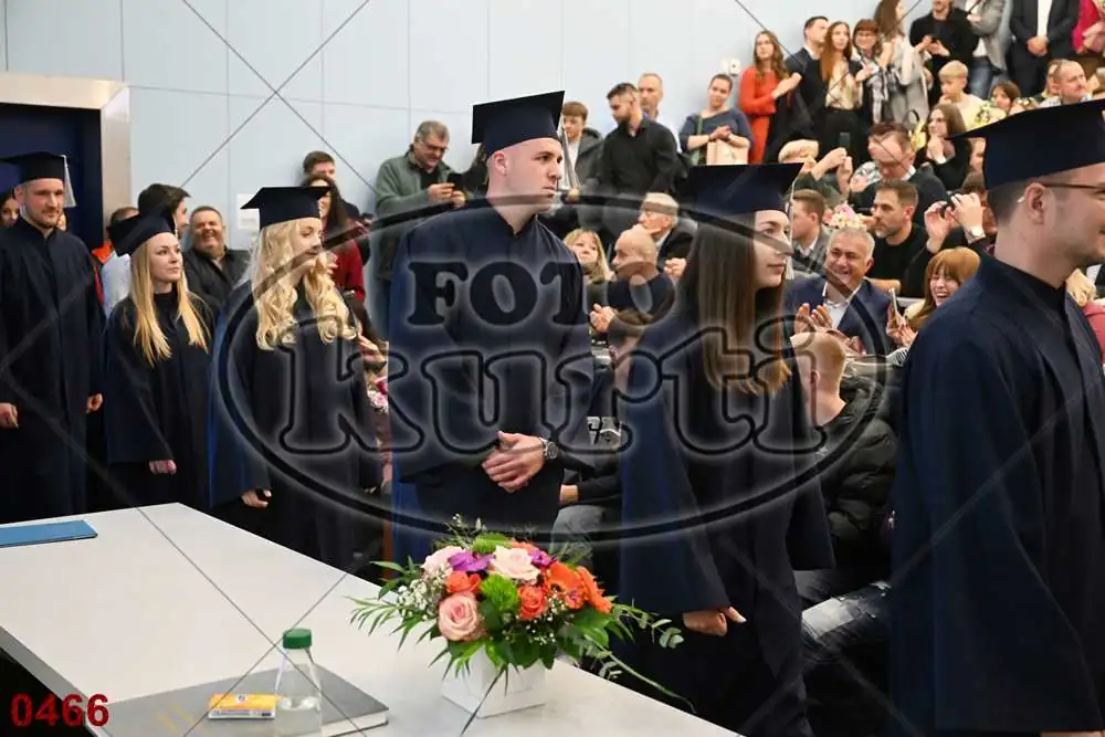 12:00h 10 - FotoKurti
