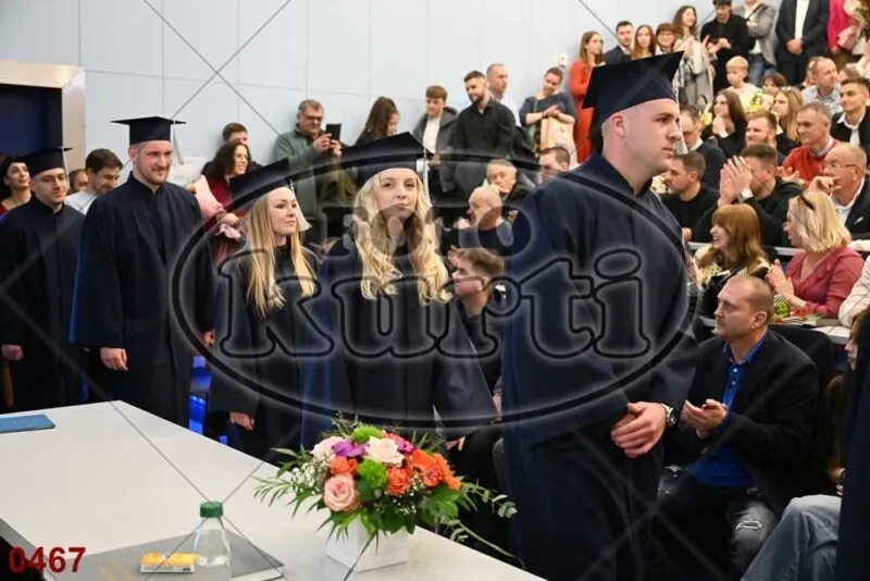 12:00h 11 - FotoKurti