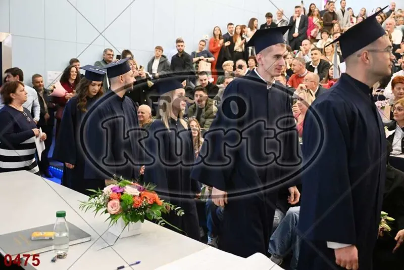 12:00h 7 - FotoKurti