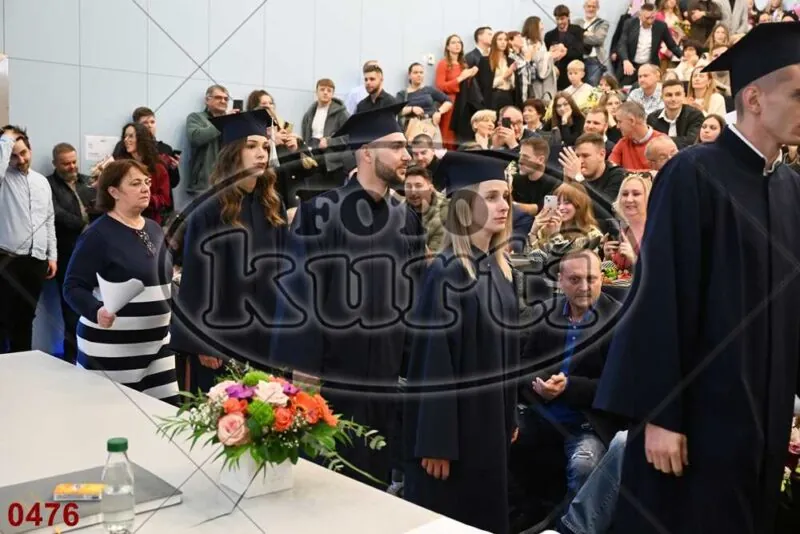 12:00h 8 - FotoKurti