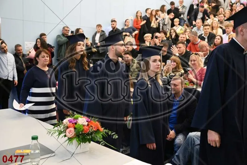 12:00h 9 - FotoKurti
