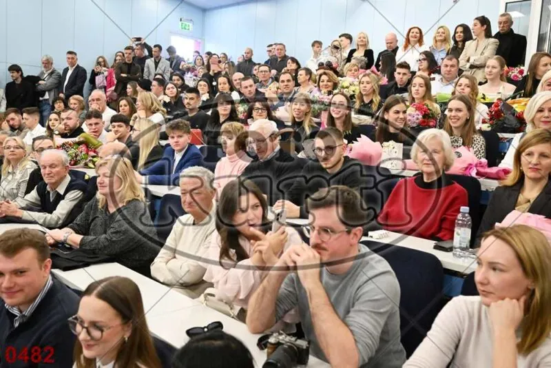 12:00h 2 - FotoKurti