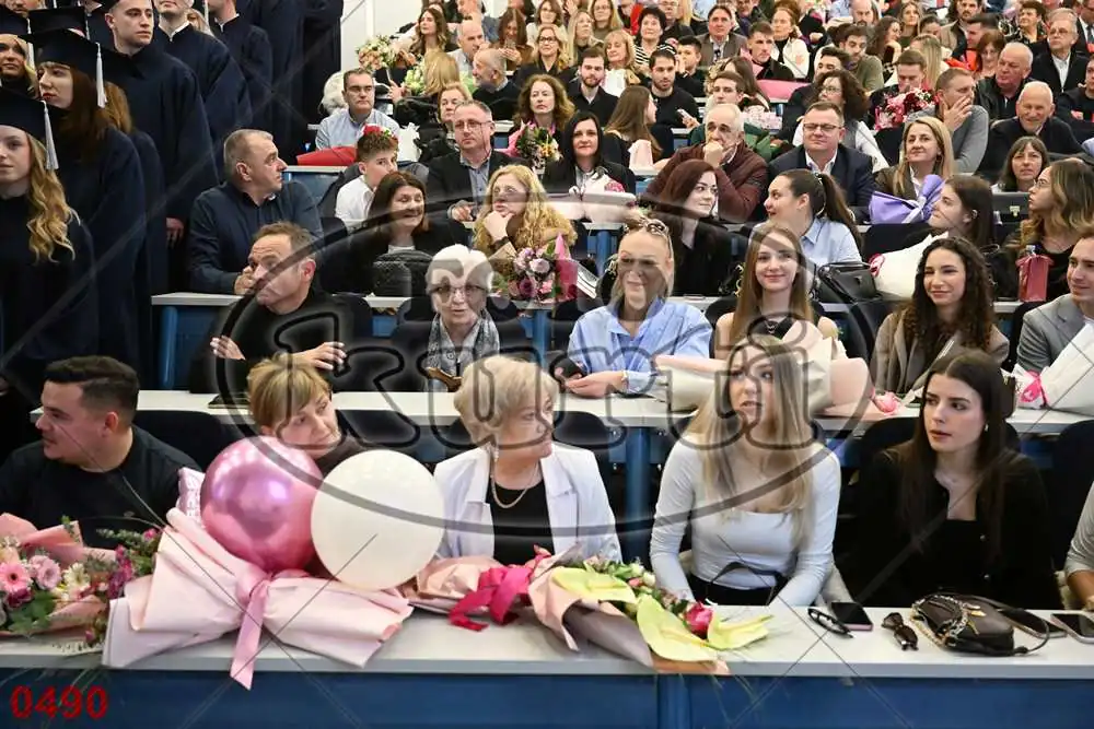 12:00h 10 - FotoKurti
